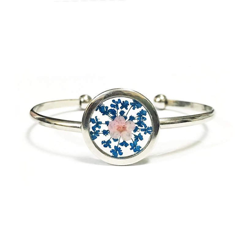 Silver pressed flower bangle - Bracelets - Other Metals Blue