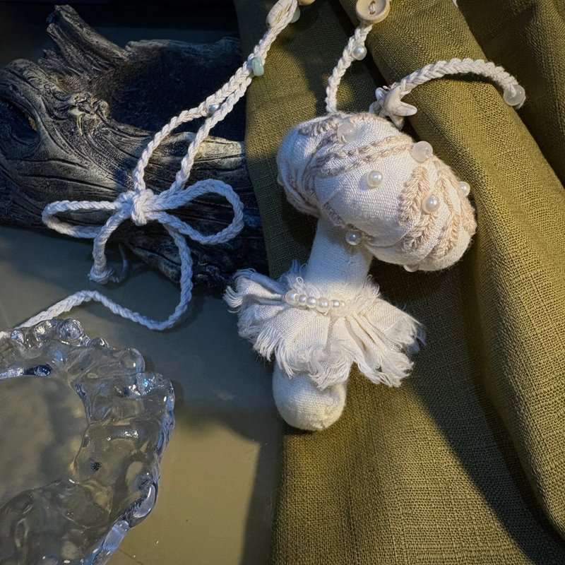 森霧系列之白菇朵朵項鍊1 - 項鍊 - 棉．麻 白色