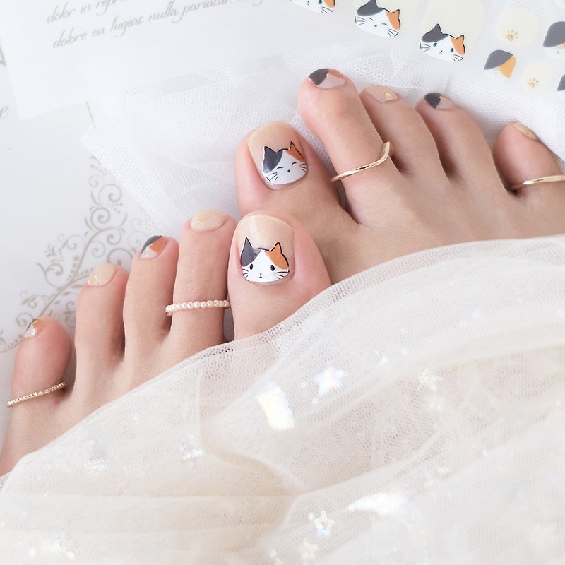 【Lunacaca Gel Nail Sticker】F02124 Tricolor Cat Foot Sticker|Easy to Use|Doesn't Hurt Real Nails - Nail Polish & Acrylic Nails - Plastic 