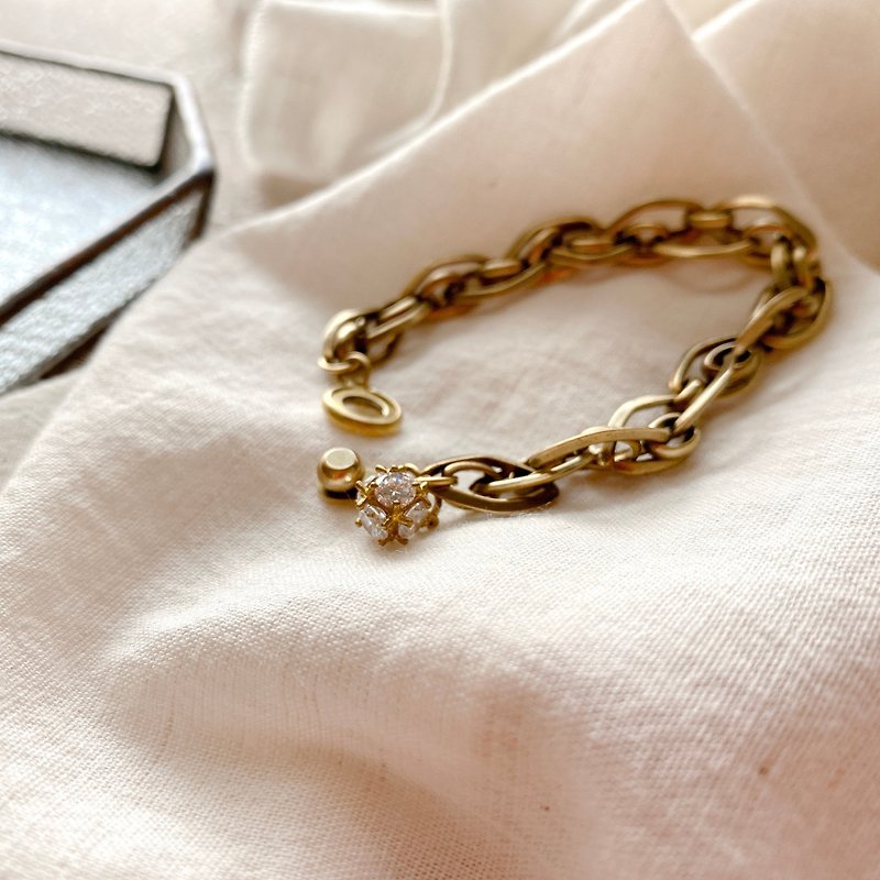 Zircon brass bracelet - สร้อยข้อมือ - ทองแดงทองเหลือง สีทอง