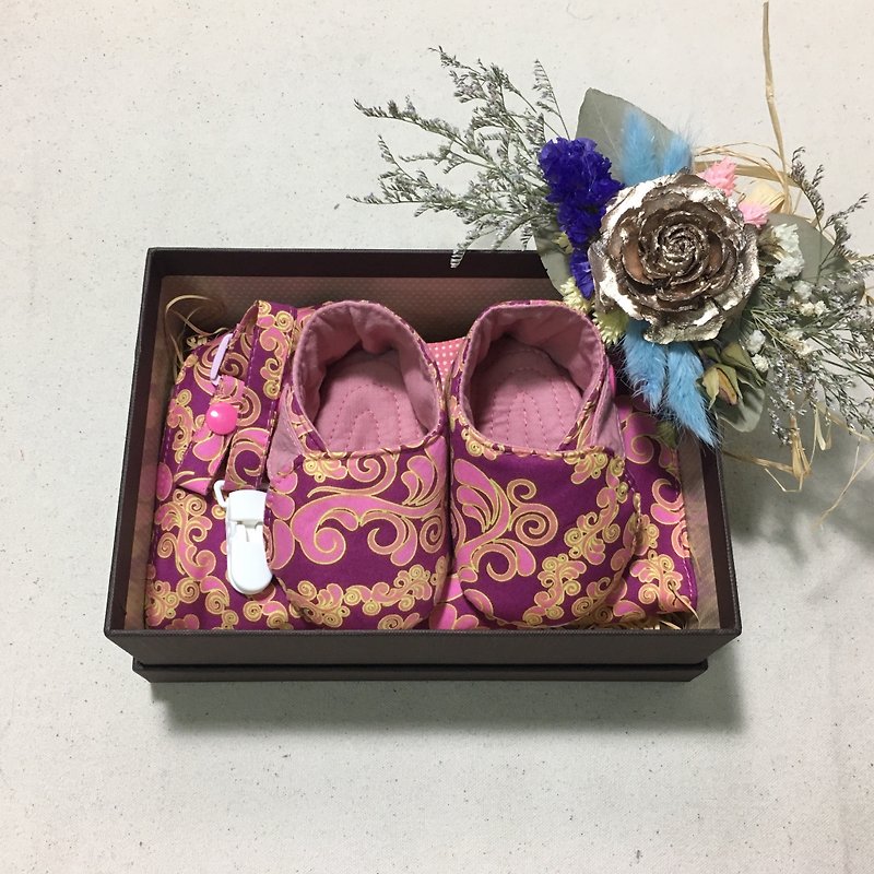 復古花紋嬰兒彌月三件組 精裝盒 - 彌月禮盒 - 棉．麻 粉紅色