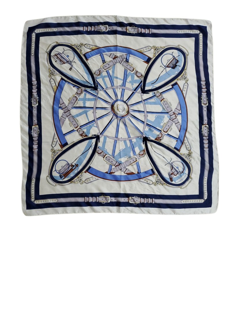 有禮貌穿搭 夏日航海圖騰 米白 絲巾 方巾 70×70cm - 絲巾 - 棉．麻 藍色