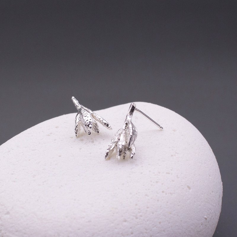 Sterling silver sikayotaizan rhododendron earrings - ต่างหู - เงินแท้ สีเงิน
