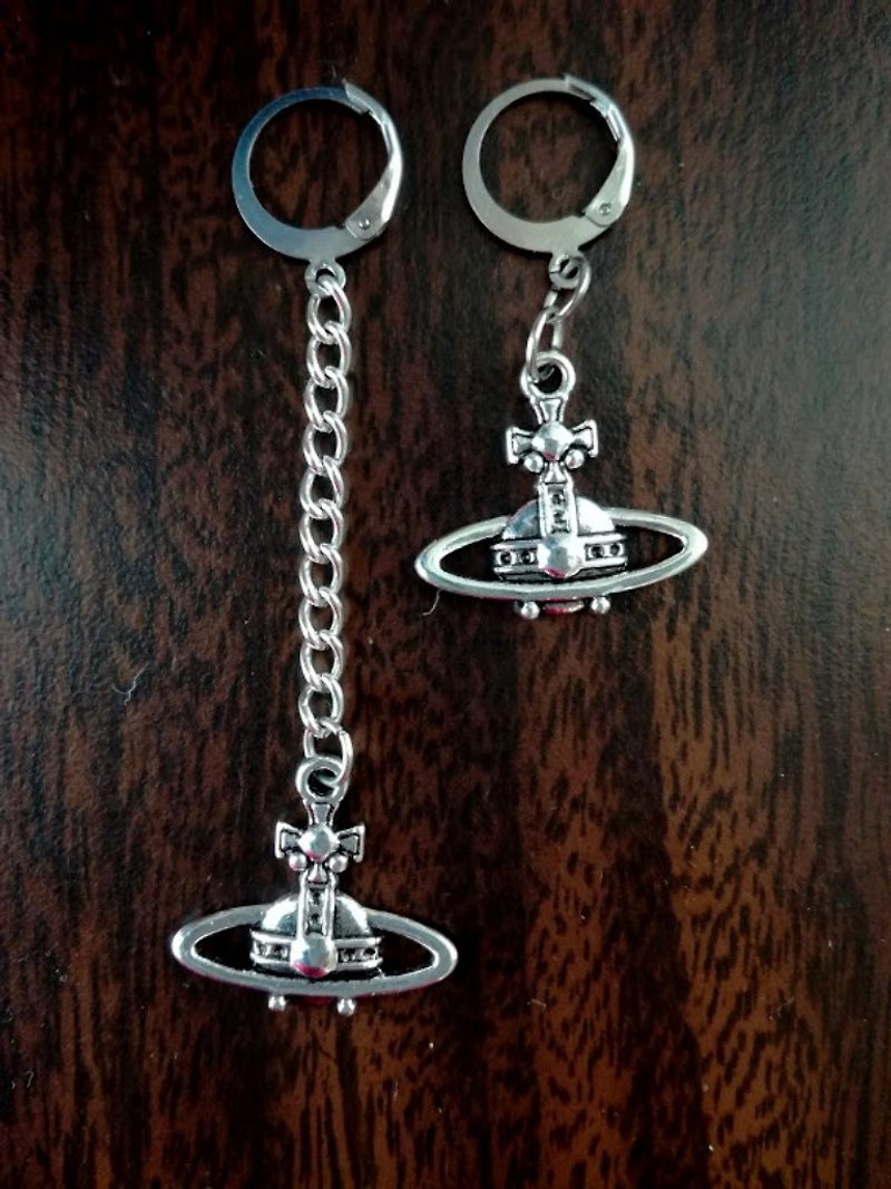 Nana asymmetrical earrings Saturn orbit mismatched earrings Planet earrings - Earrings & Clip-ons - Other Metals Silver