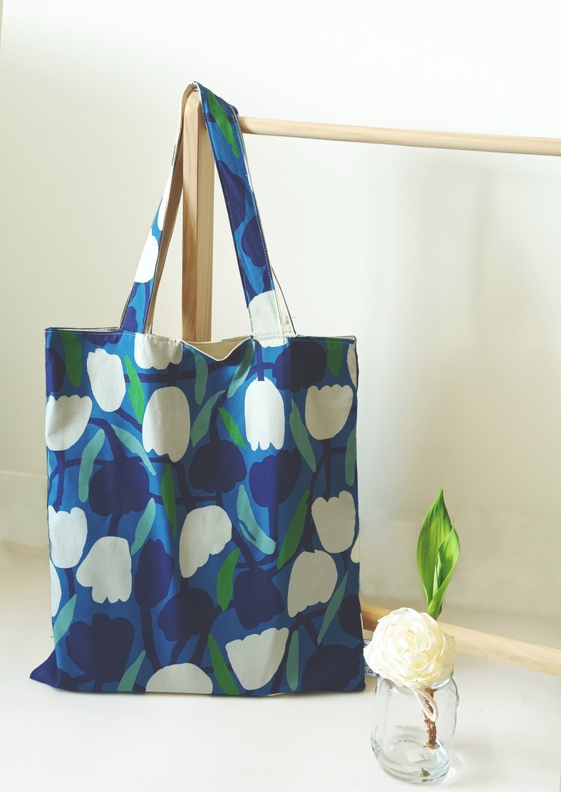 Tote bag_大/鬱金香/藍月 - 束口袋/束口背包/水桶包 - 棉．麻 紅色