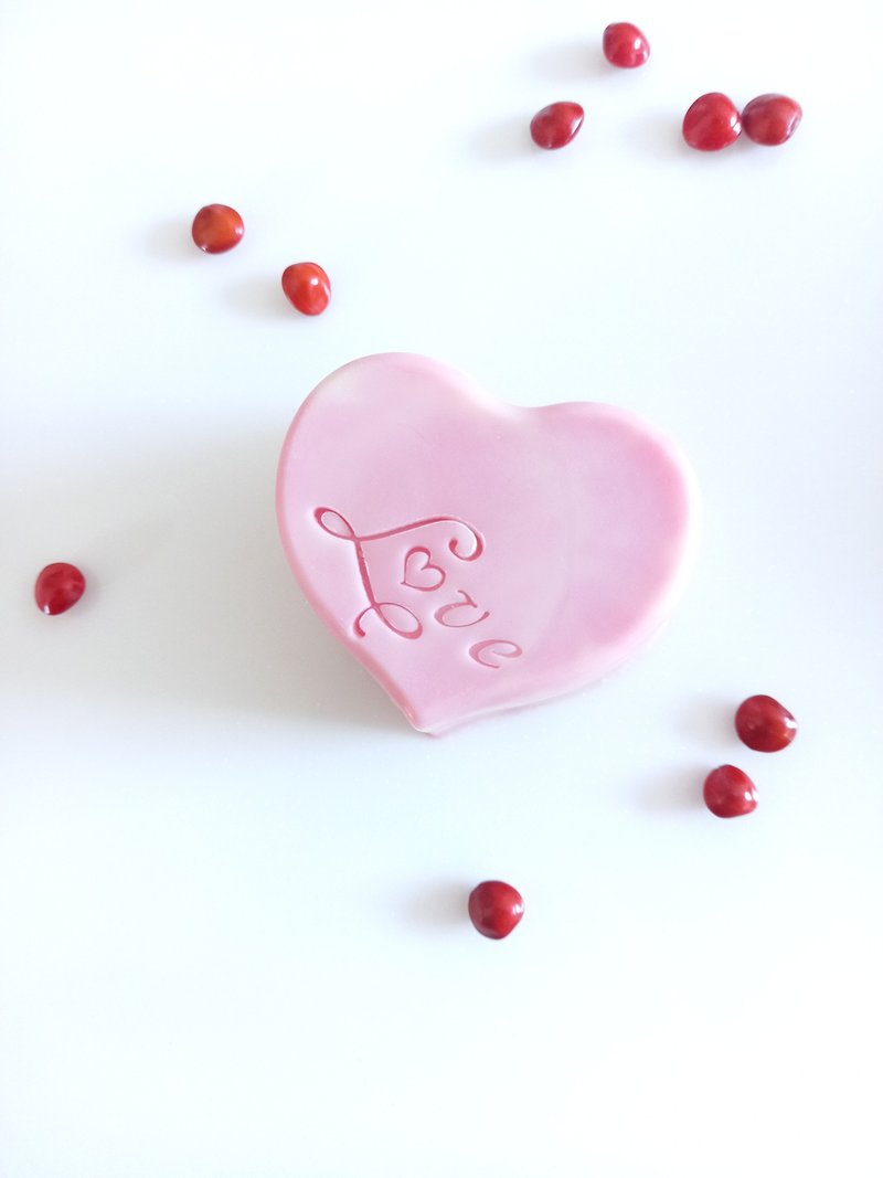 PUREGEMS. pink. sweetheart. Full of blessings. handmade soap - สบู่ - วัสดุอื่นๆ สึชมพู