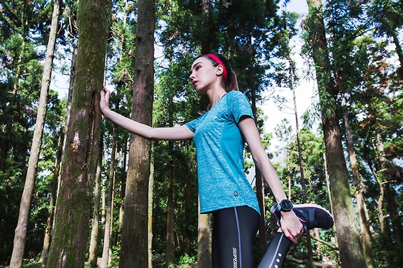 【SUPERACE】ECO-lor 女款修身版機能上衣 - 女運動上衣/背心 - 聚酯纖維 綠色
