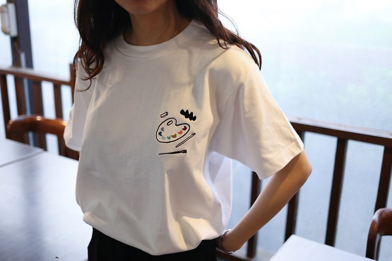 LOVE &amp; PEACE  / 虹色刺繍 Tシャツ  (男女兼用)