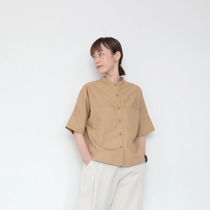 OMAKE.jp Sleeve Khaki - เสื้อผู้หญิง - ผ้าฝ้าย/ผ้าลินิน สีกากี