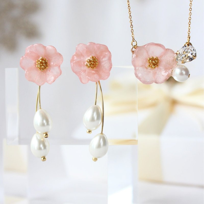 [Christmas Limited 5 Sets] Rose Earrings and Necklace Set for Pale Pink Lovers Gift Wrapping Included Real Flowers - ต่างหู - พืช/ดอกไม้ สึชมพู