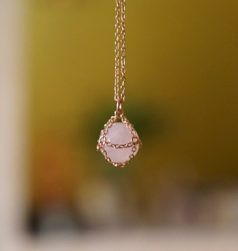 Little Sphere Rose Quartz Rose Gold Necklace elegant jewelry handmade chakra - สร้อยข้อมือ - เครื่องประดับพลอย สึชมพู