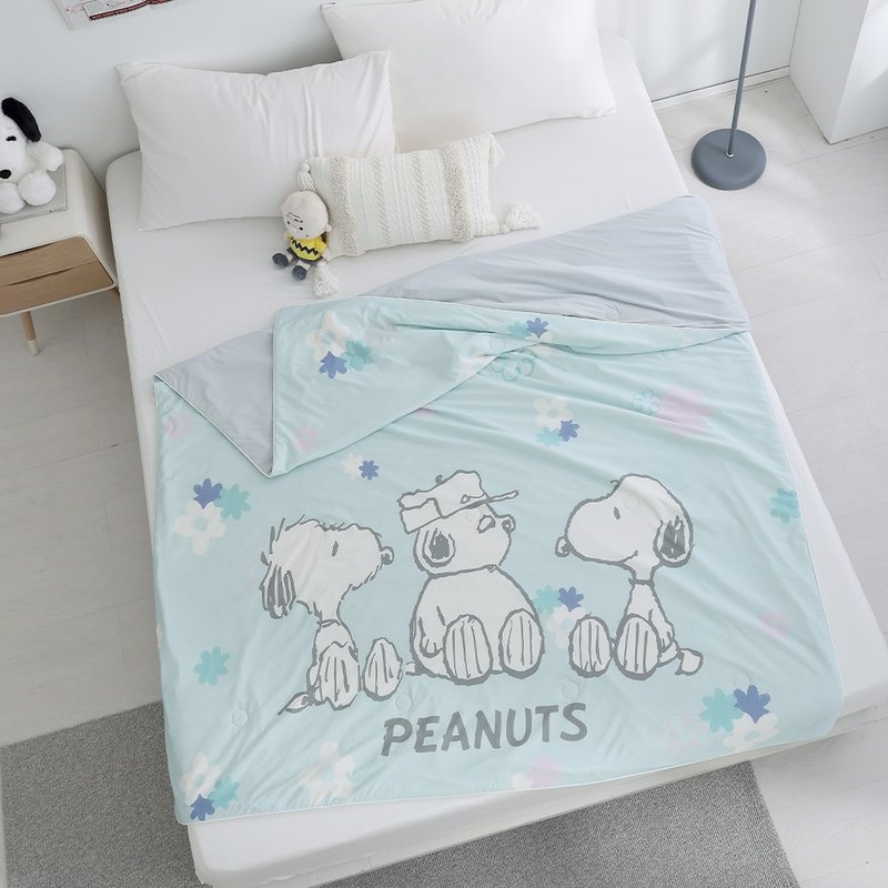 [HOYACASA x Snoopy joint] ICE TECH+ Ice Snow Flower Summer Cooling Quilt (150x190cm) - Blankets & Throws - Other Man-Made Fibers Blue