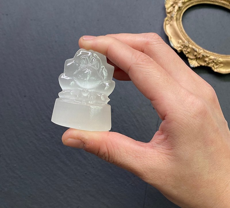 Small Energy Ornament - Lucky People High Frequency Permeable Plaster Energy Q Version Small Nine-Tailed Fox Purification Healing - Other - Crystal White