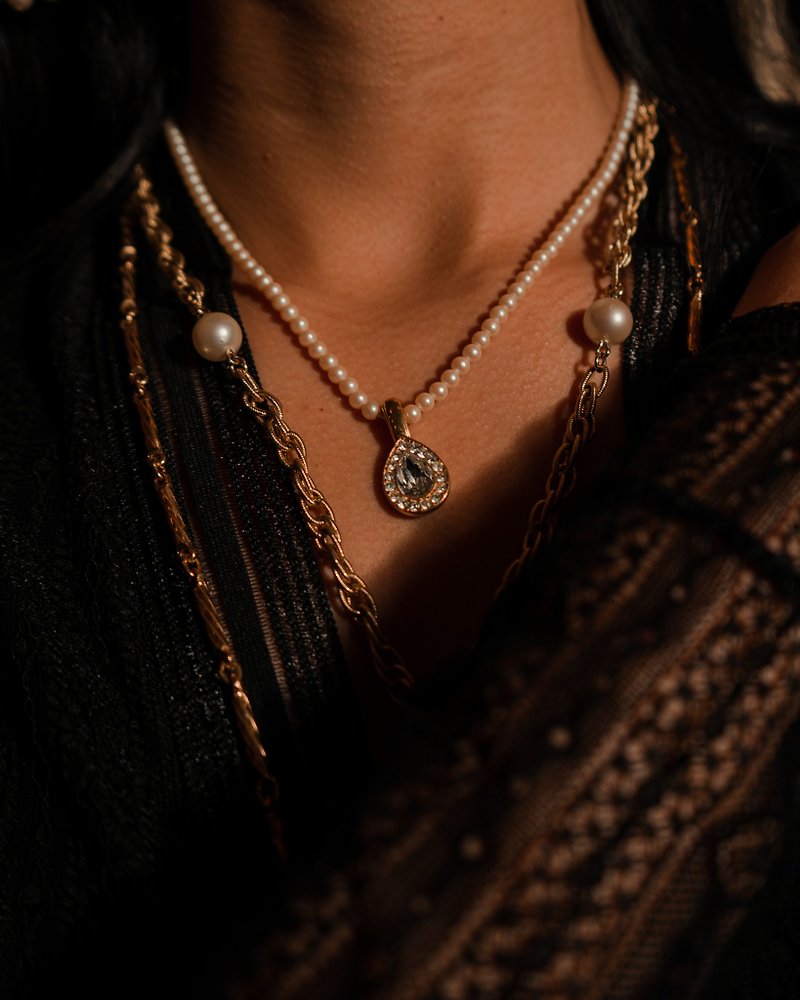 Vintage Monet Charm Crystal Pearl Necklace - 項鍊 - 貴金屬 金色