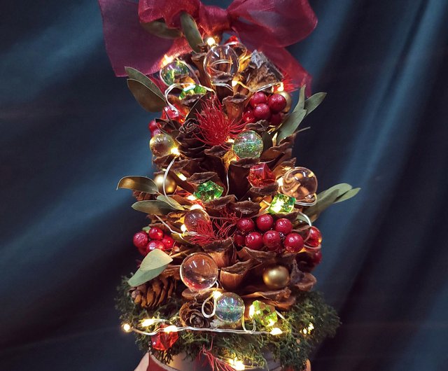 体験・アクティビティ】松ぼっくりクリスマスツリー DIY ワーク