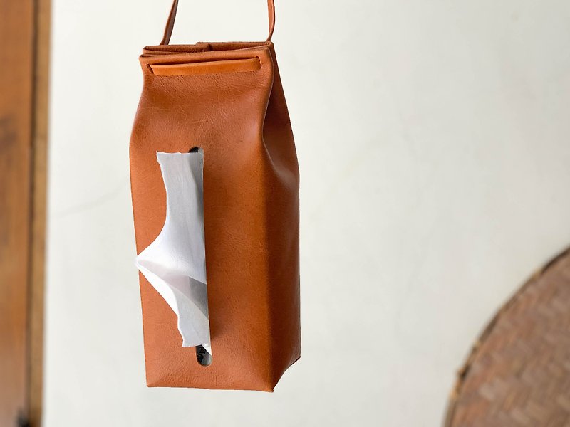 tissue paper holder that can be hung up - Items for Display - Genuine Leather 