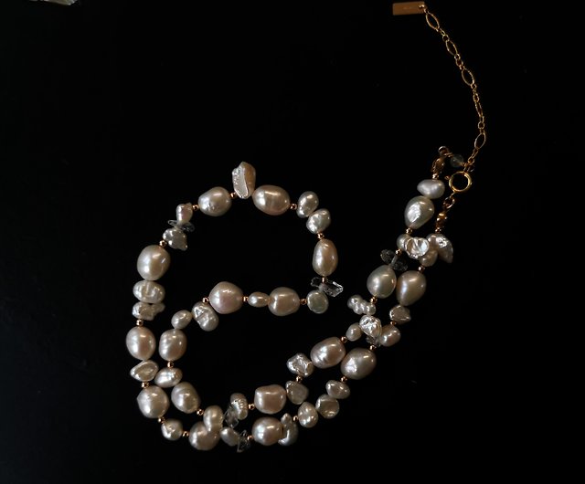 Vivienne Westwood broken pearl Chocker necklace gold orb long Accessory |  eBay