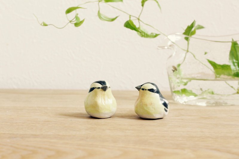 《 Seasonal little bird 》Summer Narcissus Flycatcher - Items for Display - Pottery Yellow