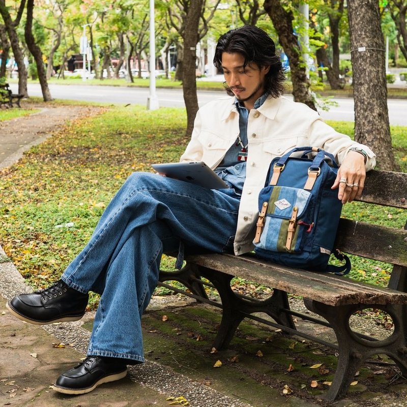 【DOUGHNUT】Backpack 14-inch Vintage Denim Laptop Bag Travel Bag MacaroonMW - กระเป๋าแล็ปท็อป - เส้นใยสังเคราะห์ สีน้ำเงิน