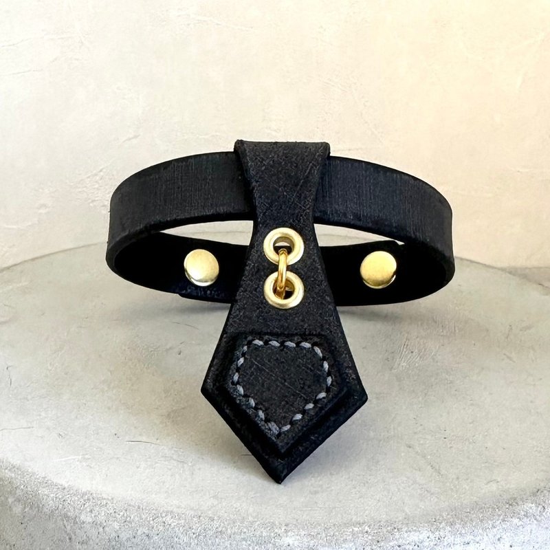 HOWLL imported colorful leather collar [tie] - embossed black - Collars & Leashes - Genuine Leather Black