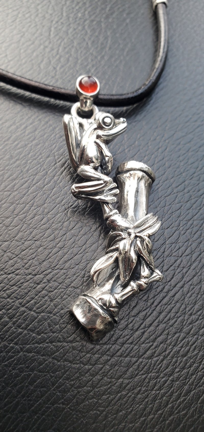 frog necklace - Necklaces - Sterling Silver 
