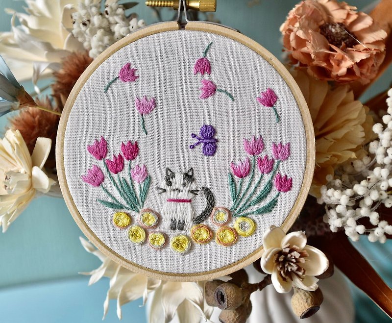 Novice Embroidery Material Pack - French Embroidery - Tulips and Kittens - เย็บปัก/ถักทอ/ใยขนแกะ - งานปัก 