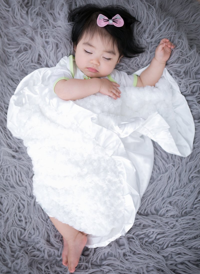 超柔軟玫瑰花苞花蕾 刷毛攜帶毯嬰兒毯 白色White - 嬰兒床/床圍/寢具 - 聚酯纖維 白色