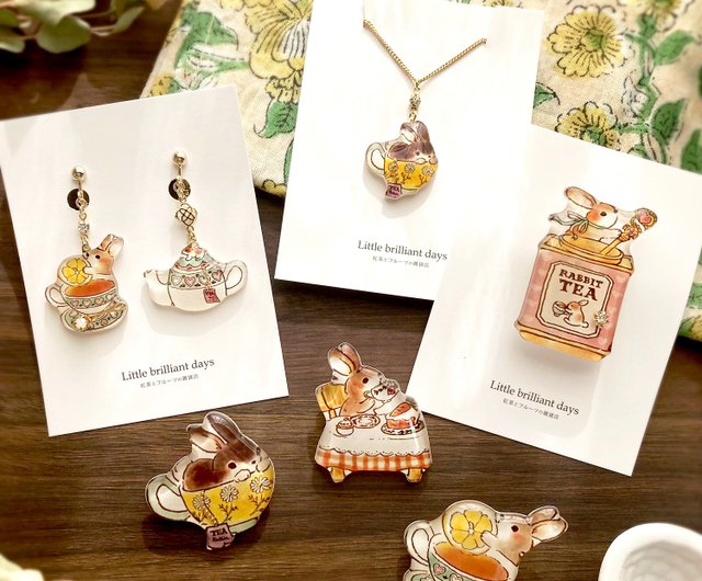 Rabbit Tea earring うさぎティーイヤリングorピアス 2023年干支・紅茶シリーズ - ショップ Little brilliant  days 紅茶とフルーツの雑貨店 ピアス・イヤリング - Pinkoi