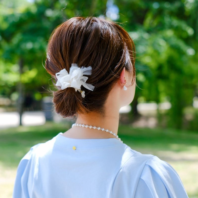 ムーンストーン | 咲き編みヘアゴム | 6月誕生石 - 髮圈/髮夾 - 其他材質 白色