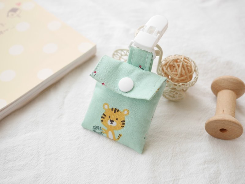 Peaceful charm bag cute tiger style - ซองรับขวัญ - ผ้าฝ้าย/ผ้าลินิน สีเขียว