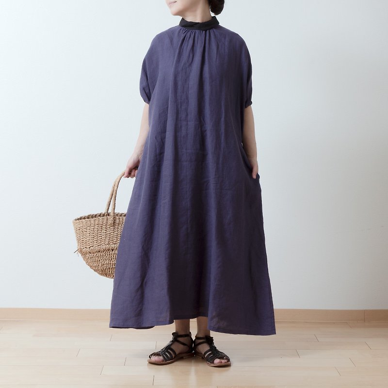 Cleric collar is elegant and mature and cute Back walnut button Volume 5/4 sleeve French Linen A-line dress/Purple Navy Cleric - One Piece Dresses - Cotton & Hemp Purple