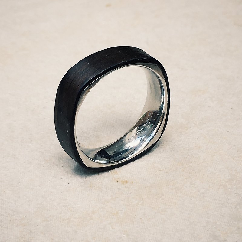 Rosewood square steel ring - แหวนทั่วไป - ไม้ สีดำ