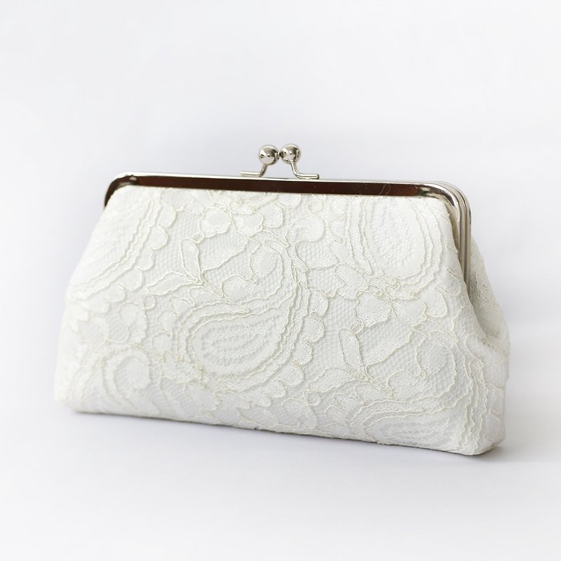 Handmade Clutch Bag in Ivory | Gift for Bridal, Bridesmaids | Alencon Paisley Lace - กระเป๋าคลัทช์ - วัสดุอื่นๆ ขาว
