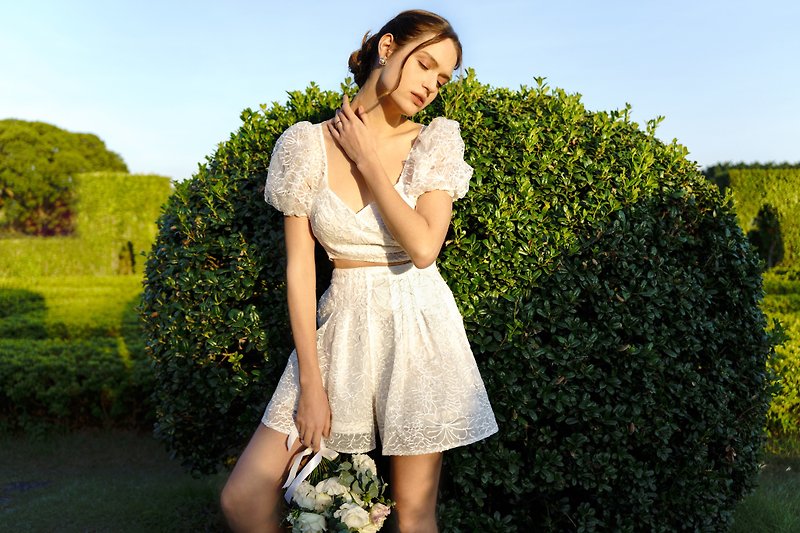 【NEW】Mia 復古兩件式蕾絲套裝 - 禮服/小禮服 - 其他材質 白色