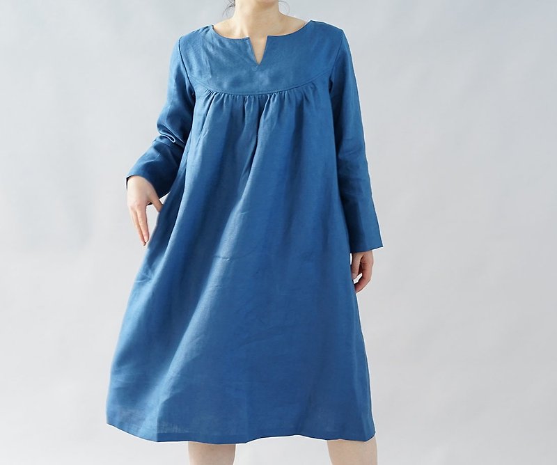 wafu  Linen dress / midi lenguth / long sleeve / slit neck / blue a033a-bum2 - One Piece Dresses - Cotton & Hemp Blue