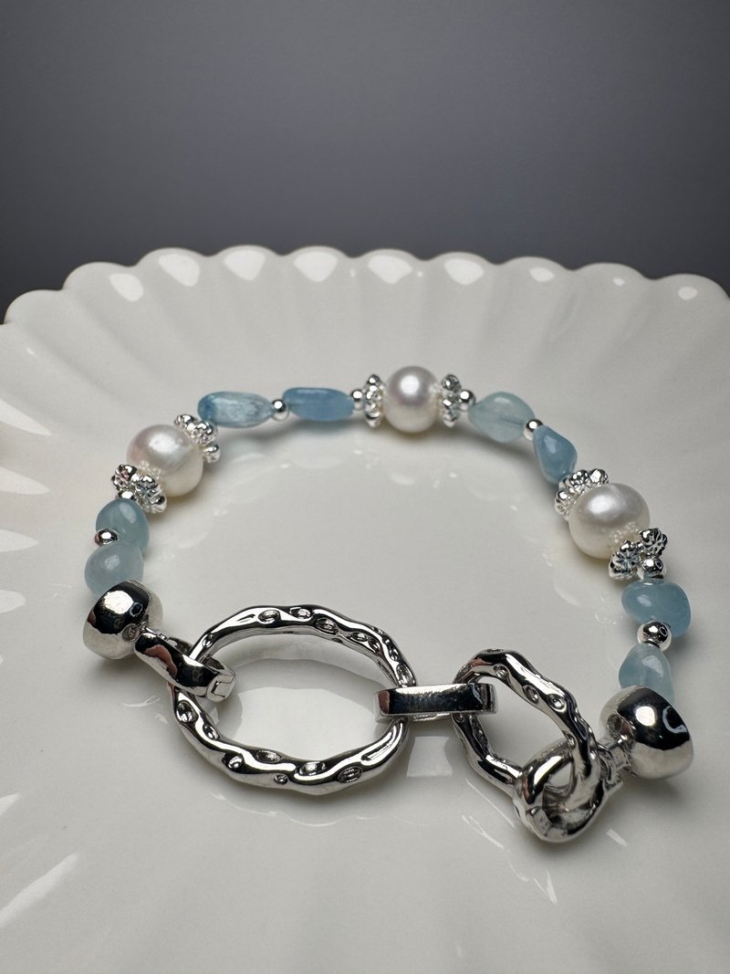 海藍寶x天然淡水珍珠  藍色系×暢所欲言×喉輪 聖誕禮物 - 手鍊/手鐲 - 水晶 藍色