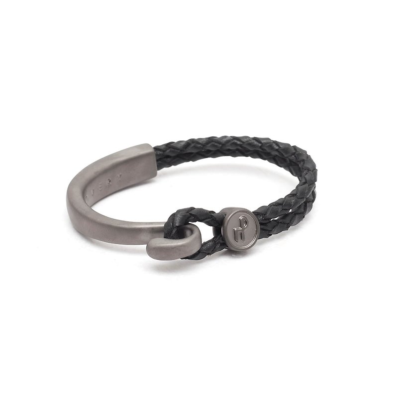 Recovery Braided Hook Bracelet (Black Silver) - สร้อยข้อมือ - หนังแท้ สีเงิน