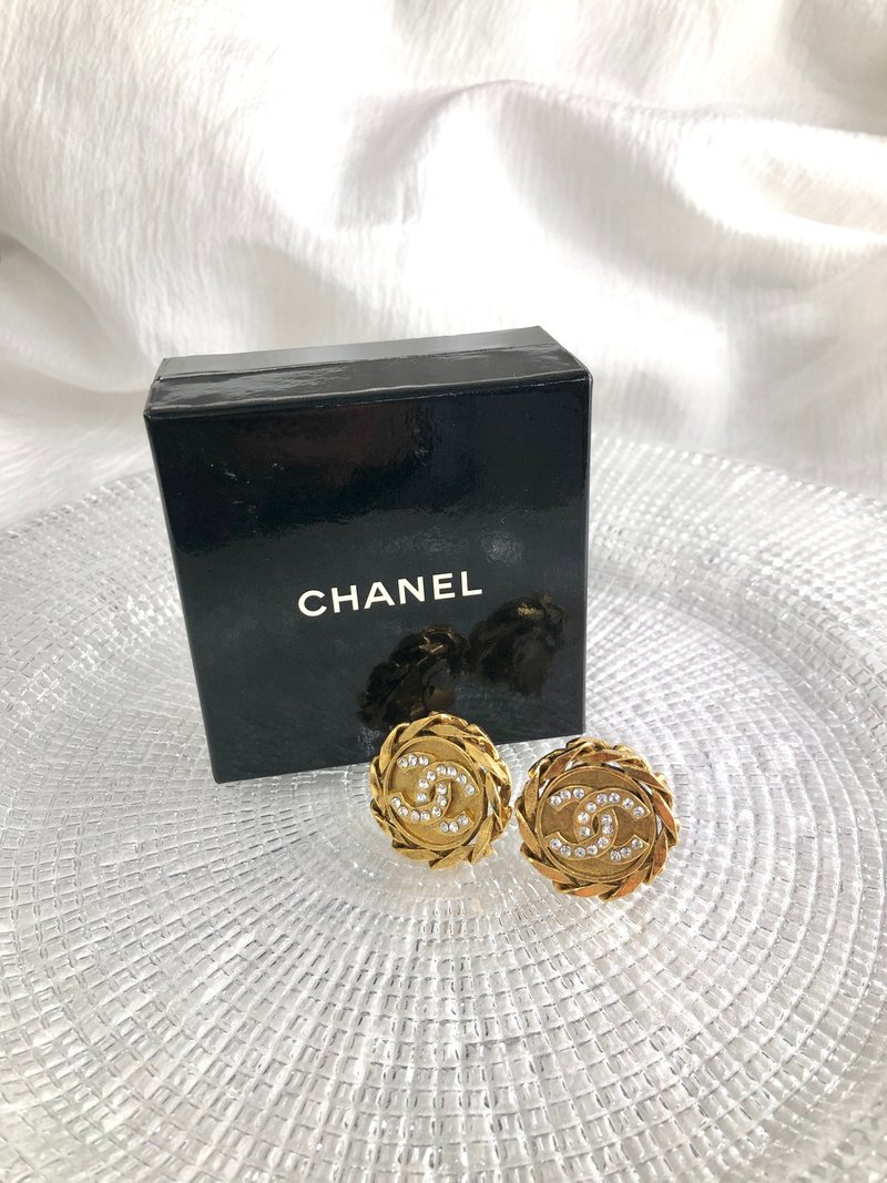 【 日本直送　名牌中古包 】CHANEL シャネル イヤリング ゴールド ココマーク ストーン vintage ヴィンテージ オールド f2zuym - 耳環/耳夾/耳骨夾 - 其他材質 金色