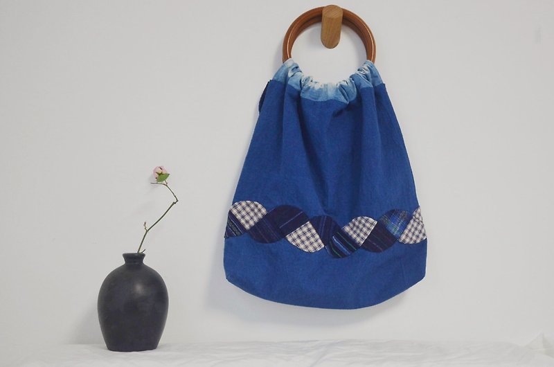 Blue-dyed jigsaw handbag - Handbags & Totes - Cotton & Hemp Blue