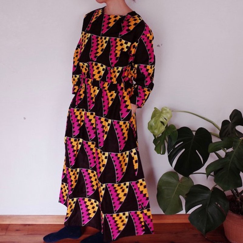 Kitenge 3/4 sleeve dress wall wave (M size) - One Piece Dresses - Cotton & Hemp 