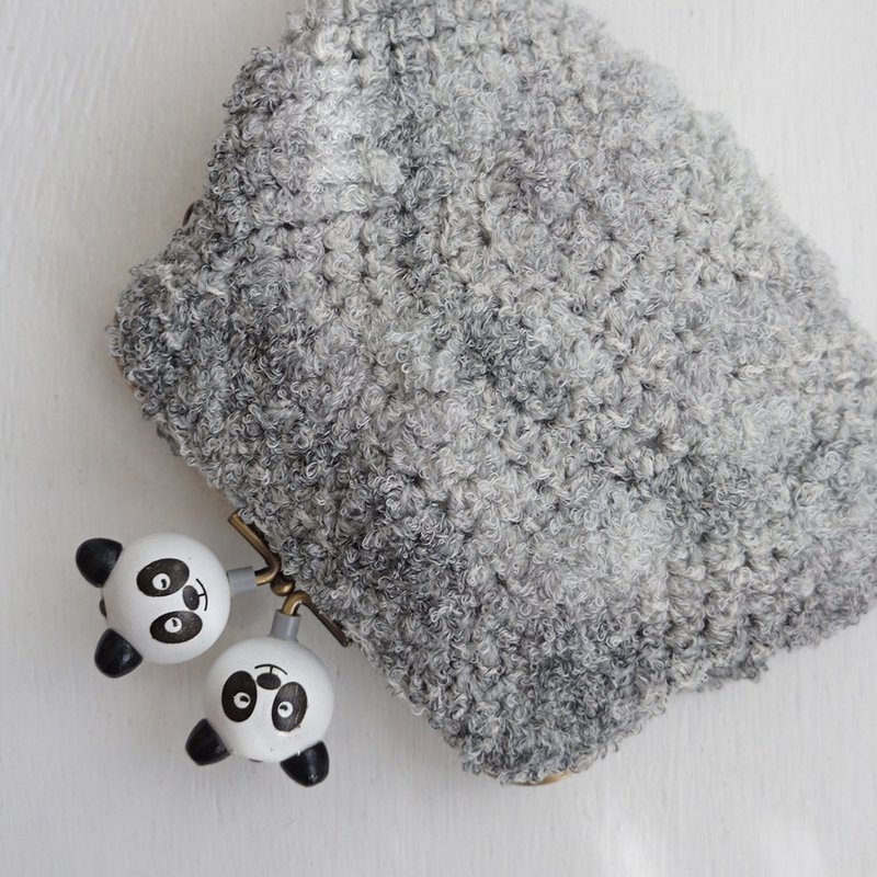 Ba-ba handmade Crochet square pouch No.C1650 - 化妝包/收納袋 - 其他材質 灰色