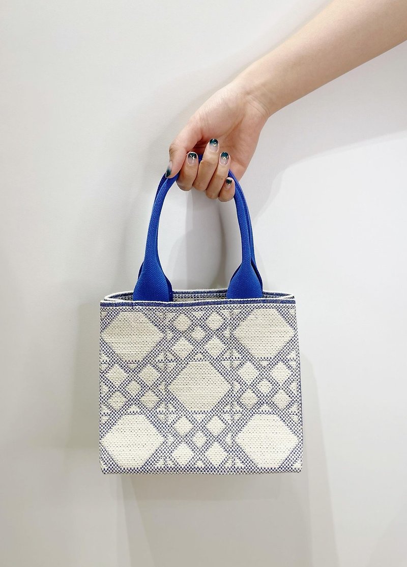 Loxe 香港製造 Tote Bag 手提包 針織小藍子 - 手袋/手提袋 - 棉．麻 藍色