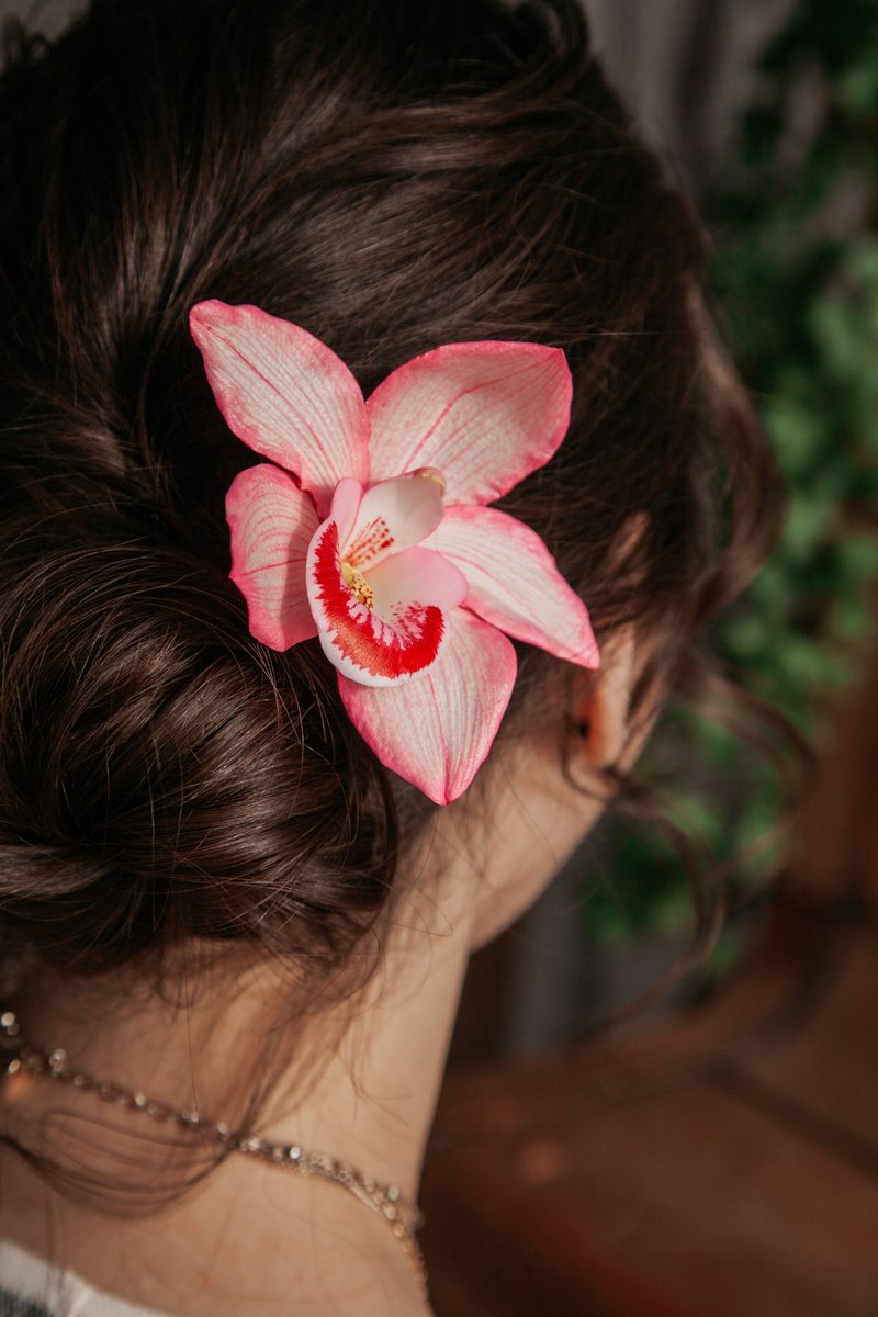 Pink orchid hair pin, tropical headpiece  for beach wedding. Floral hair pin - 髮圈/髮夾 - 樹脂 粉紅色