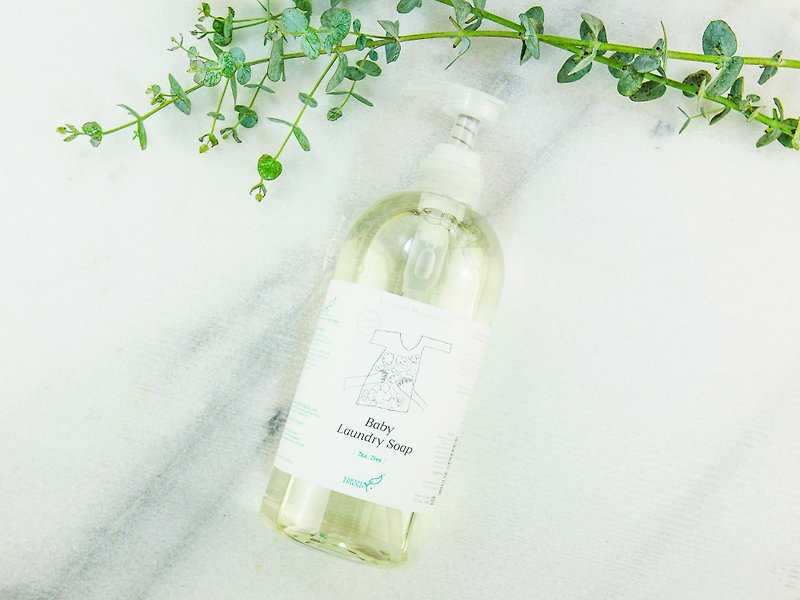 [EARTH FRIEND] Plus Baby Anti-Sensitive Laundry Dew (Tea Tree Fragrance) 946g - ผลิตภัณฑ์ซักผ้า - พืช/ดอกไม้ 