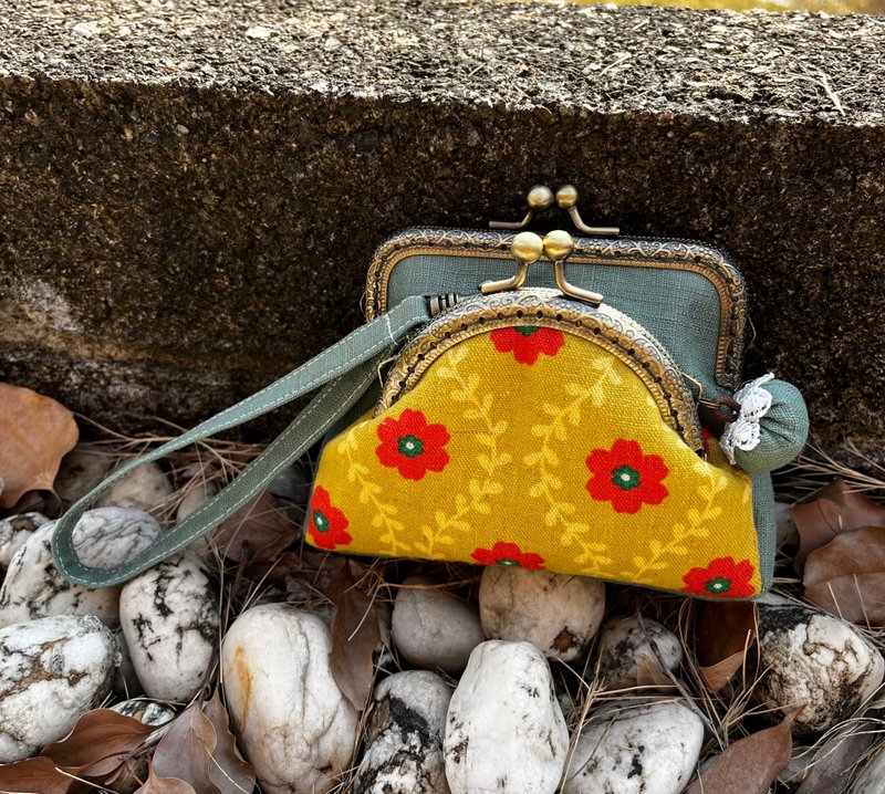 口金雙包-優雅小花 - 零錢包/小錢包 - 棉．麻 