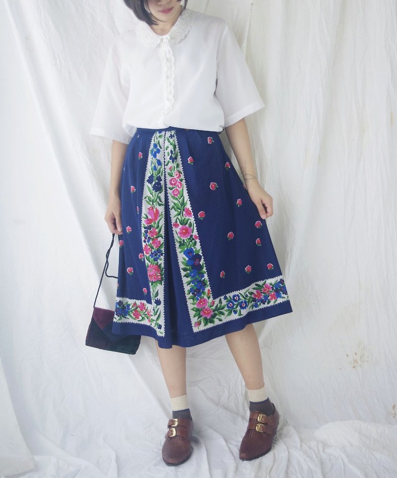 Treasure treasure ancient - Showa treasure blue flowers discount retro middle group - Skirts - Polyester Blue