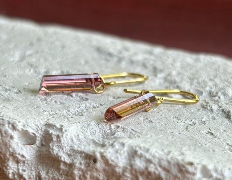 K24 Pure Gold+Red Spinell◆純金レッドスピネル スタッドピアスのコピー - 耳環/耳夾/耳骨夾 - 其他金屬 粉紅色