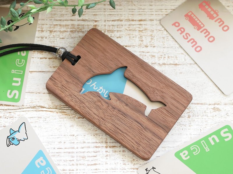 Wooden IC card case [Dolphin / Dolphin] Walnut - ที่ใส่บัตรคล้องคอ - ไม้ สีนำ้ตาล