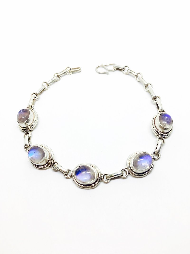 Moonstone sterling silver inlaid simple hand-made lace bracelet Nepal - Bracelets - Gemstone Blue