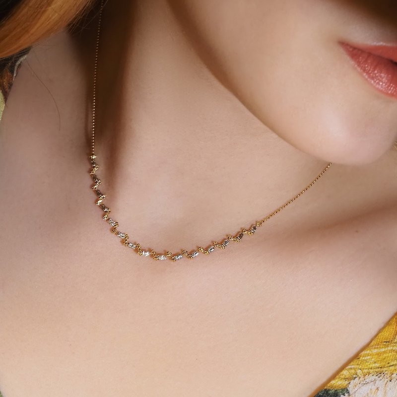 Tri-Gold Kuroba Necklace / Tri-Gold - Necklaces - Precious Metals Gold